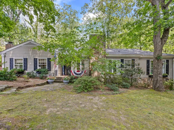 101 Princess Trl, Lookout Mountain, GA 30750