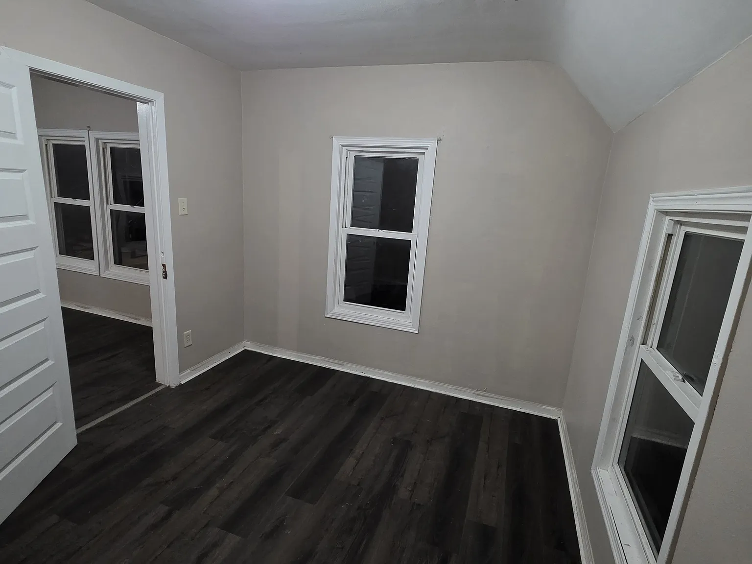 3 bed, 1048 sqft, $1,800 — Photo 4