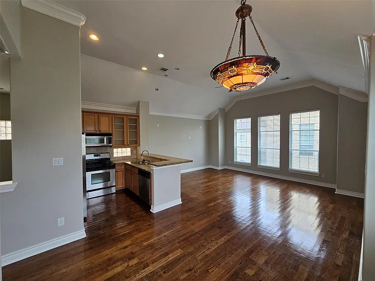 3440 Cline St — Photo 17