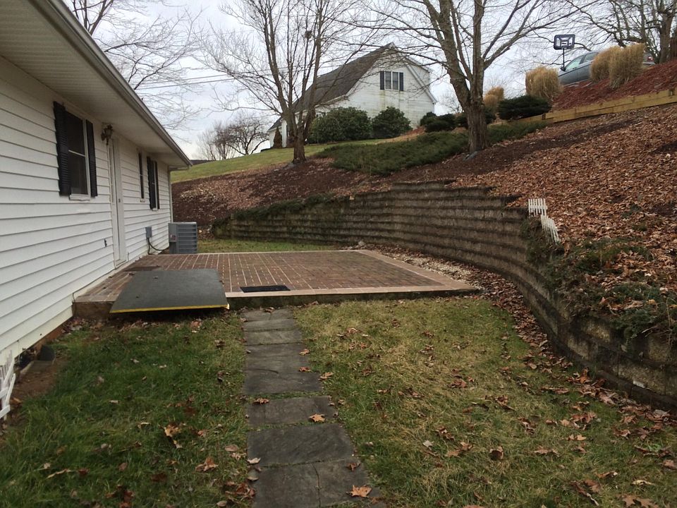 1st image of 17278 Mahogany Dr