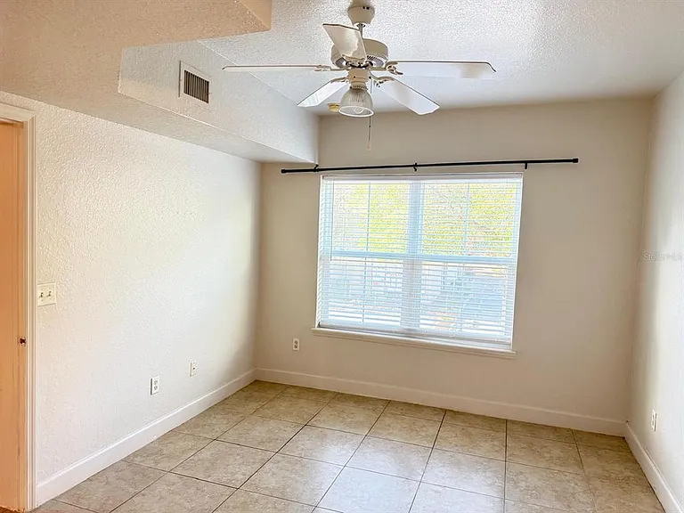 202 E South St #2038 — Photo 16