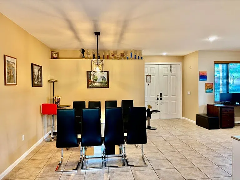 9022 Dupont Pl — Photo 9