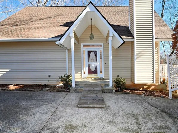 3731 Ronny Way, Gainesville, GA 30506