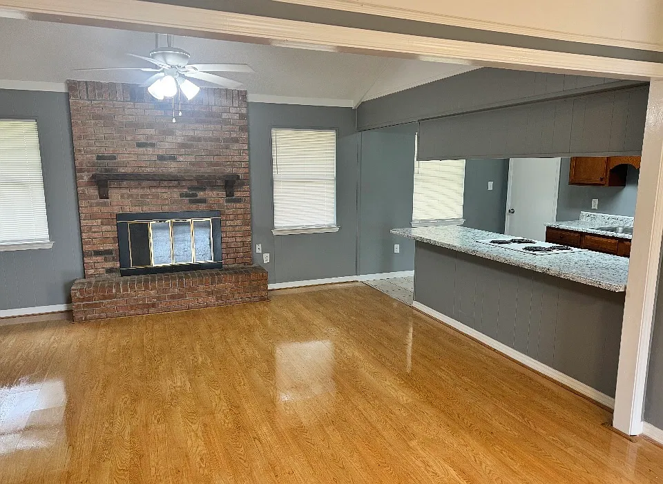 3 bed, 1600 sqft, $1,785 — Photo 3