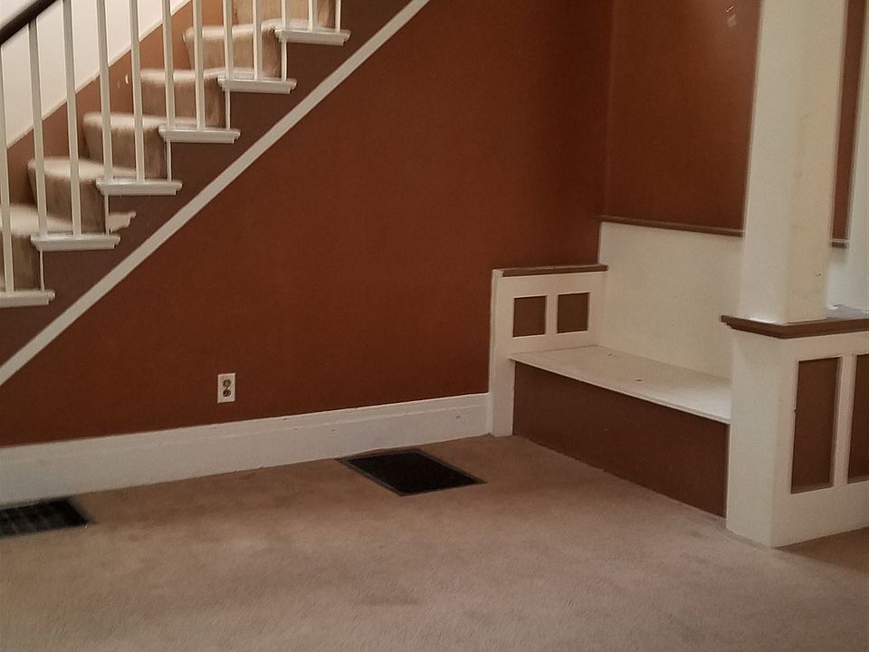 2nd image of 321 N 5th St