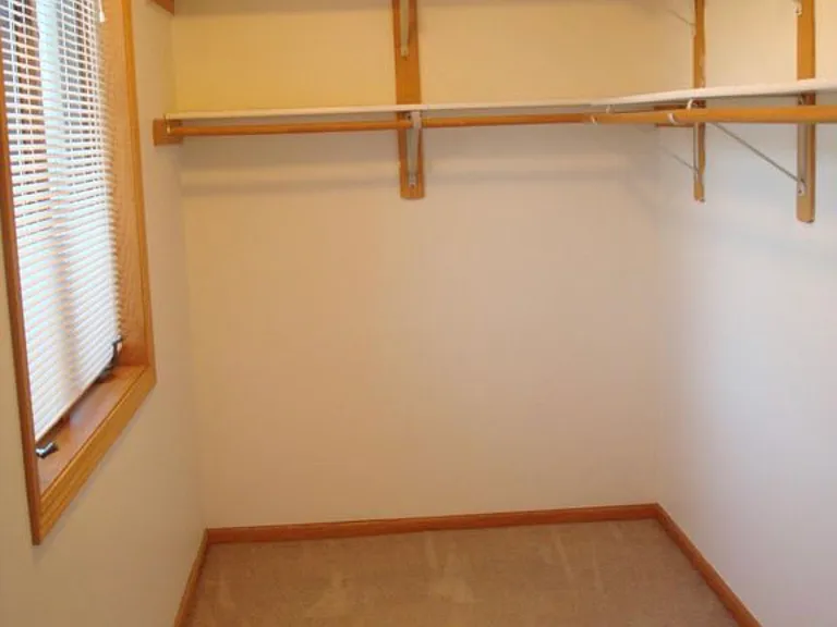 N26W26334 Quail Hollow Rd #B — Photo 5