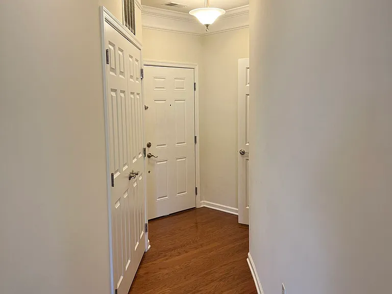 1007 Bradish Ln — Photo 17