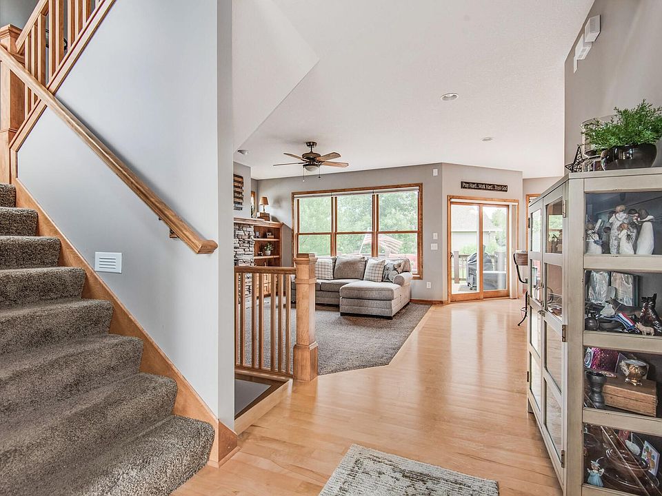 1st image of 1324 Oakpointe Dr