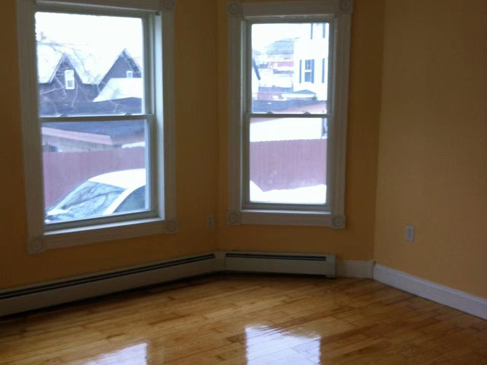 2nd image of 13 South St #2