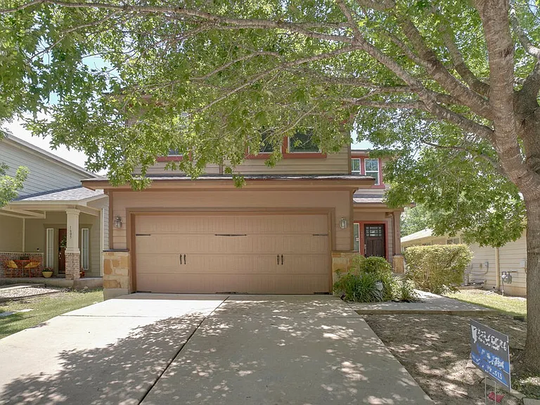 1609 Waxberry Ln — Photo 1