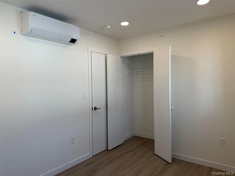 5 Colonial Dr #11 — Photo 7