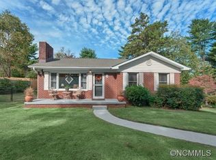 29 S Bear Creek Rd, Asheville, NC 28806