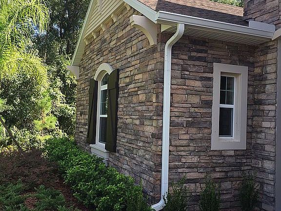 Lovely structural features