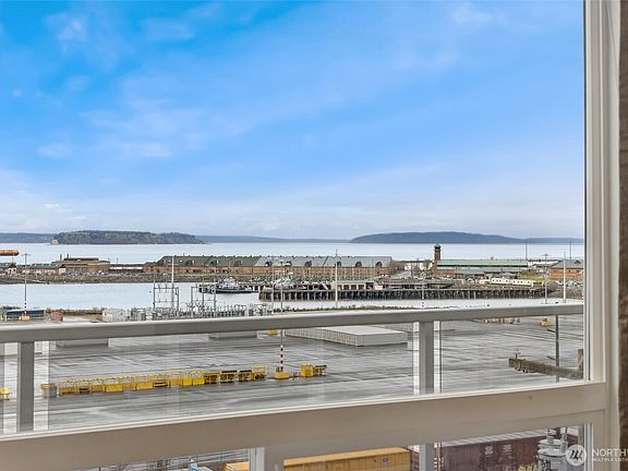 4th image of 2420 Grand Avenue #303