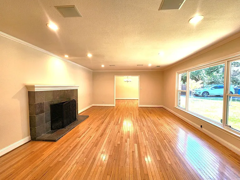 1401 Ralston Ave — Photo 12