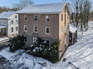 10 GREEN STREET, Milford, NJ