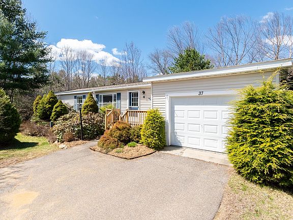 2nd image of 37 Magnolia Lane
