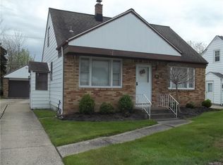 86 Cathedral Ln, Cheektowaga, NY