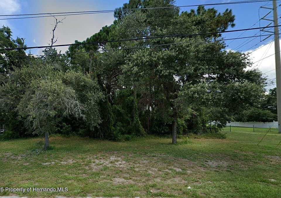 2nd image of 0 Spring Hill Dr Lot 13