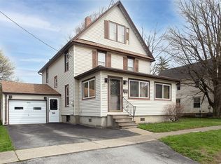 7 Genesee St E, Perry, NY 14530