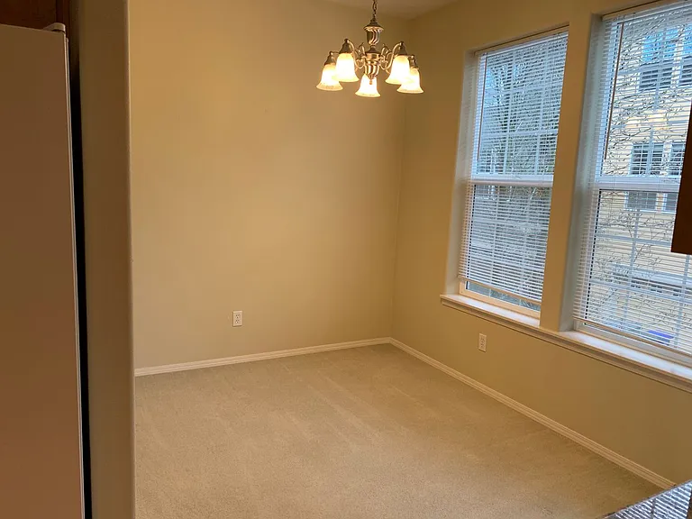 6031 NE Maidstone St — Photo 15