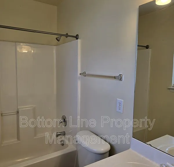 5326 Eaton Cir — Photo 17
