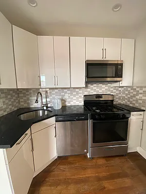 Rented by The Brokerage Group LLC | media 49