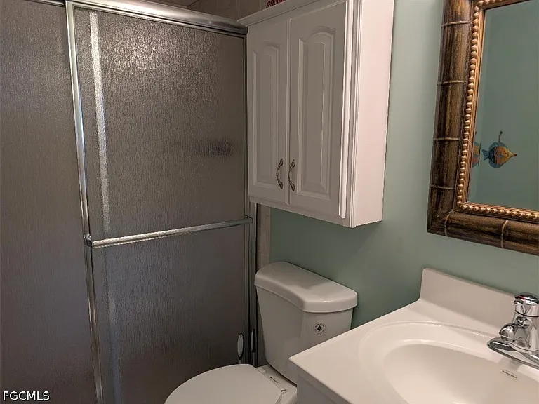 719 SW 47th Ter #202 — Photo 9