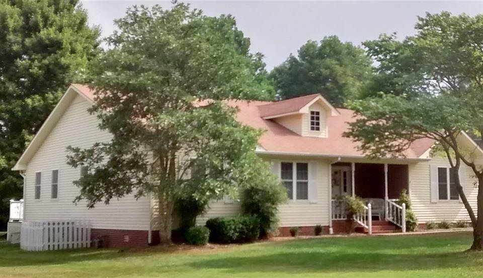 1st image of 1904 Melrose Dr