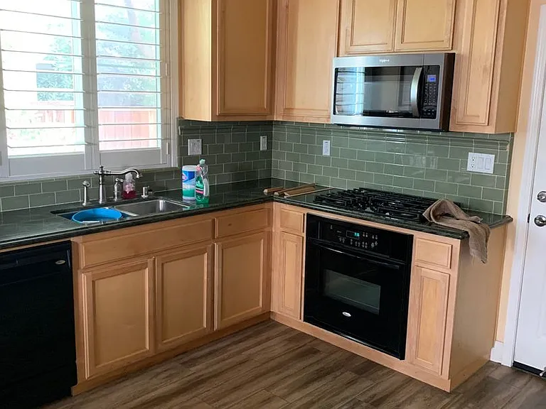 112 Refosco Ct — Photo 7
