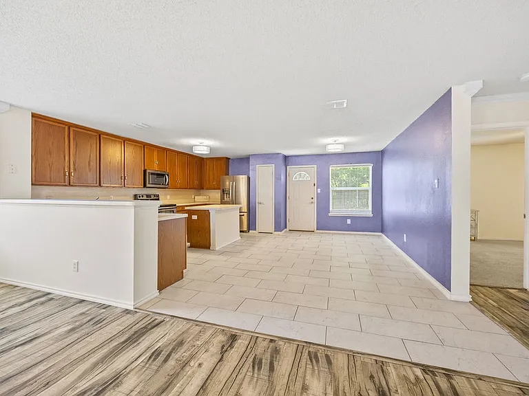 1444 Atkins St — Photo 7