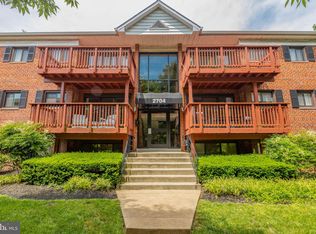 2704 Dartmouth Rd APT 3, Alexandria, VA 22314