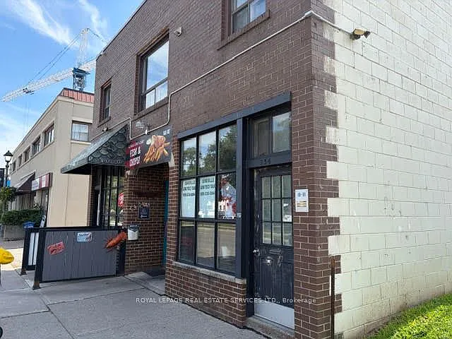 3 bed, $2,200 — Photo 2
