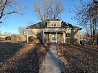 200 S Bartlett St, Gilliam, MO 65330