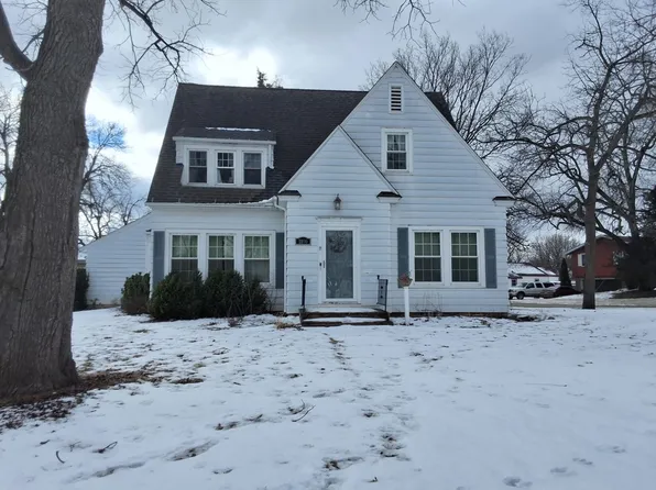 1100 Elm Ave E, Waseca, MN 56093