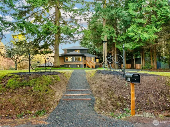 8021 NE Eglon Road, Kingston, WA 98346