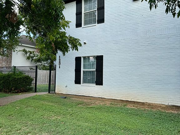 5th image of 1231 Wood Ave #D