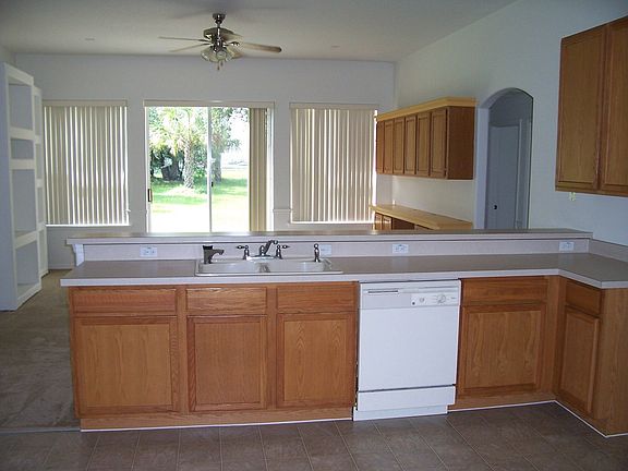 3rd image of 30 Cordona Dr