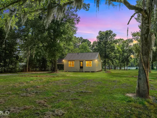 600 Horseshoe Bend Rd, Doyline, LA 71023