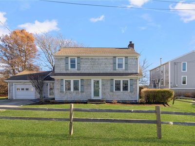 120 Chestnut Ave, Narragansett, RI, 02882