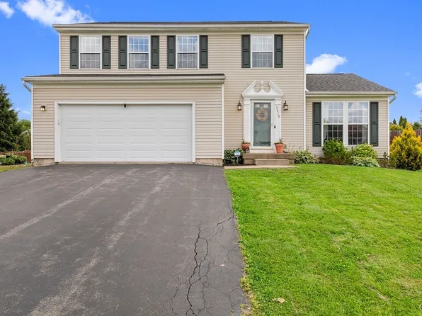 5418 Quamby Rd, Clay, NY 13041