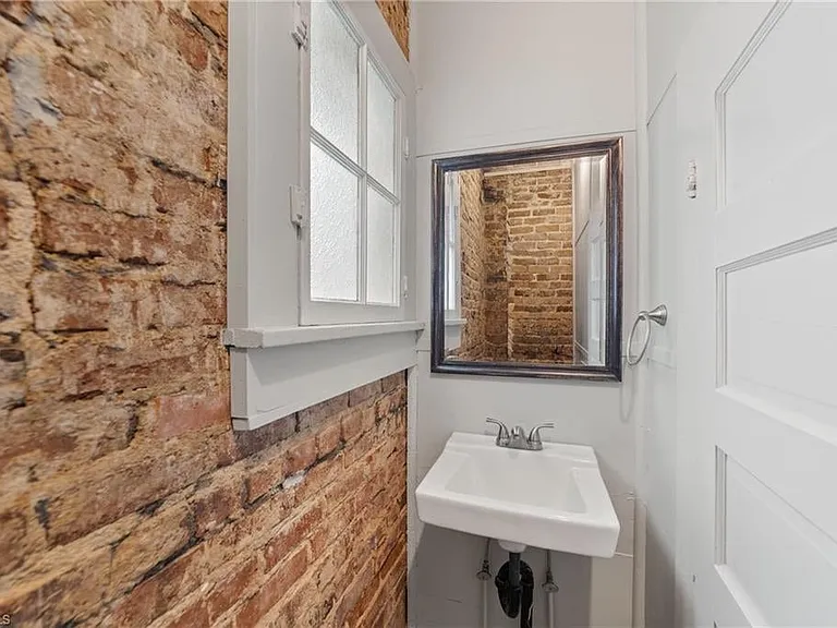 2083 Elizabeth Ave — Photo 25