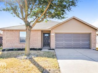 1157 Boxwood Dr, Crowley, TX 76036