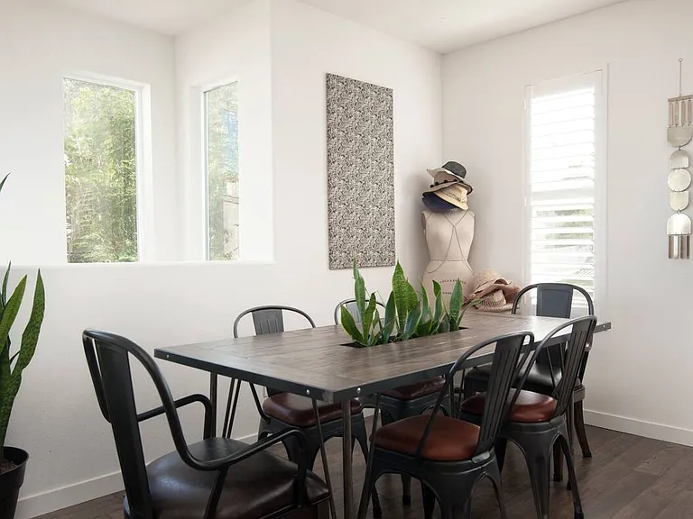381 Juniper Ave — Photo 3