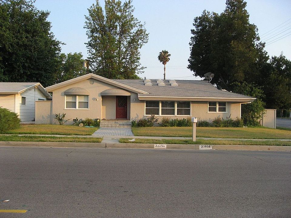 1st image of 23656 Oxnard St