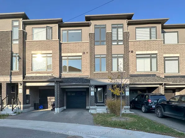 13 Esquire Way, Whitby, ON L1R 0S7