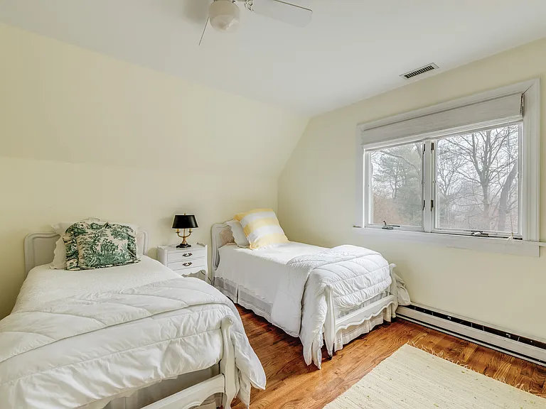 28 Gould St — Photo 18