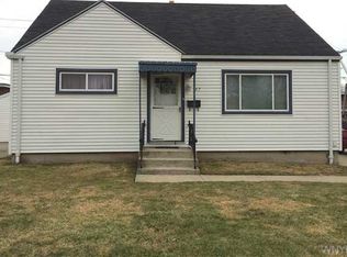 97 Sanders Rd, Buffalo, NY 14216