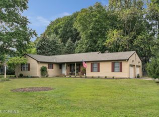 5 Lisa Ct, Little Silver, NJ 07739