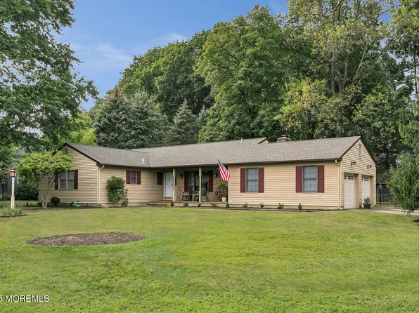 5 Lisa Court, Little Silver, NJ 07739